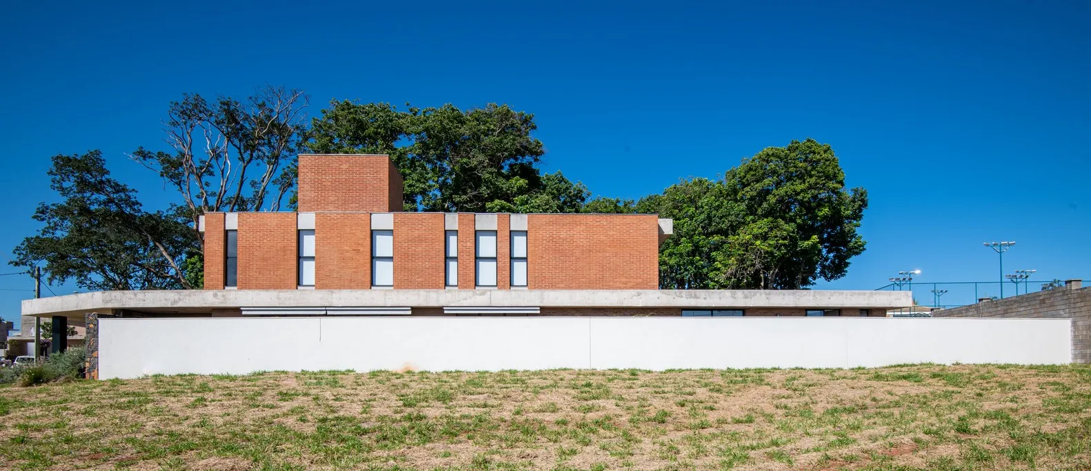 巴西圣卡洛斯森林住宅 lb+mr