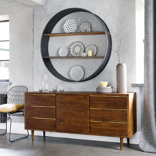 圆形壁挂式展示架，用于独特墙面装饰