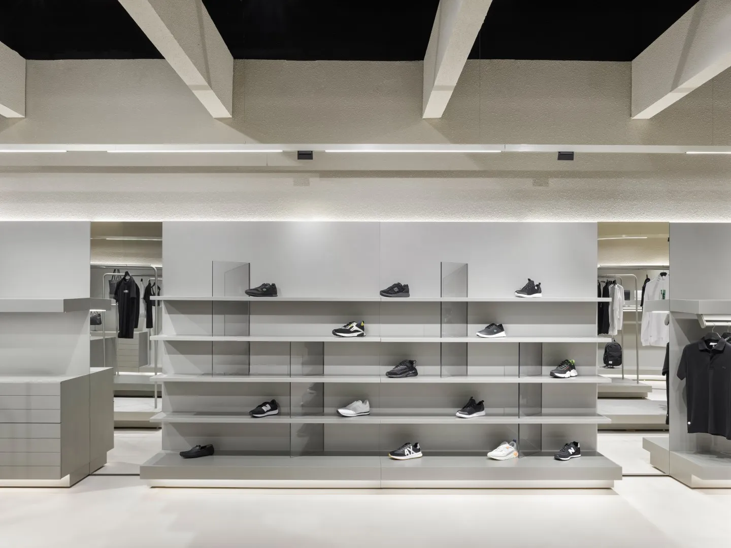 Jeanslab by URBANJOBS — Gender-Neutral Shopping Experience in Istanbul