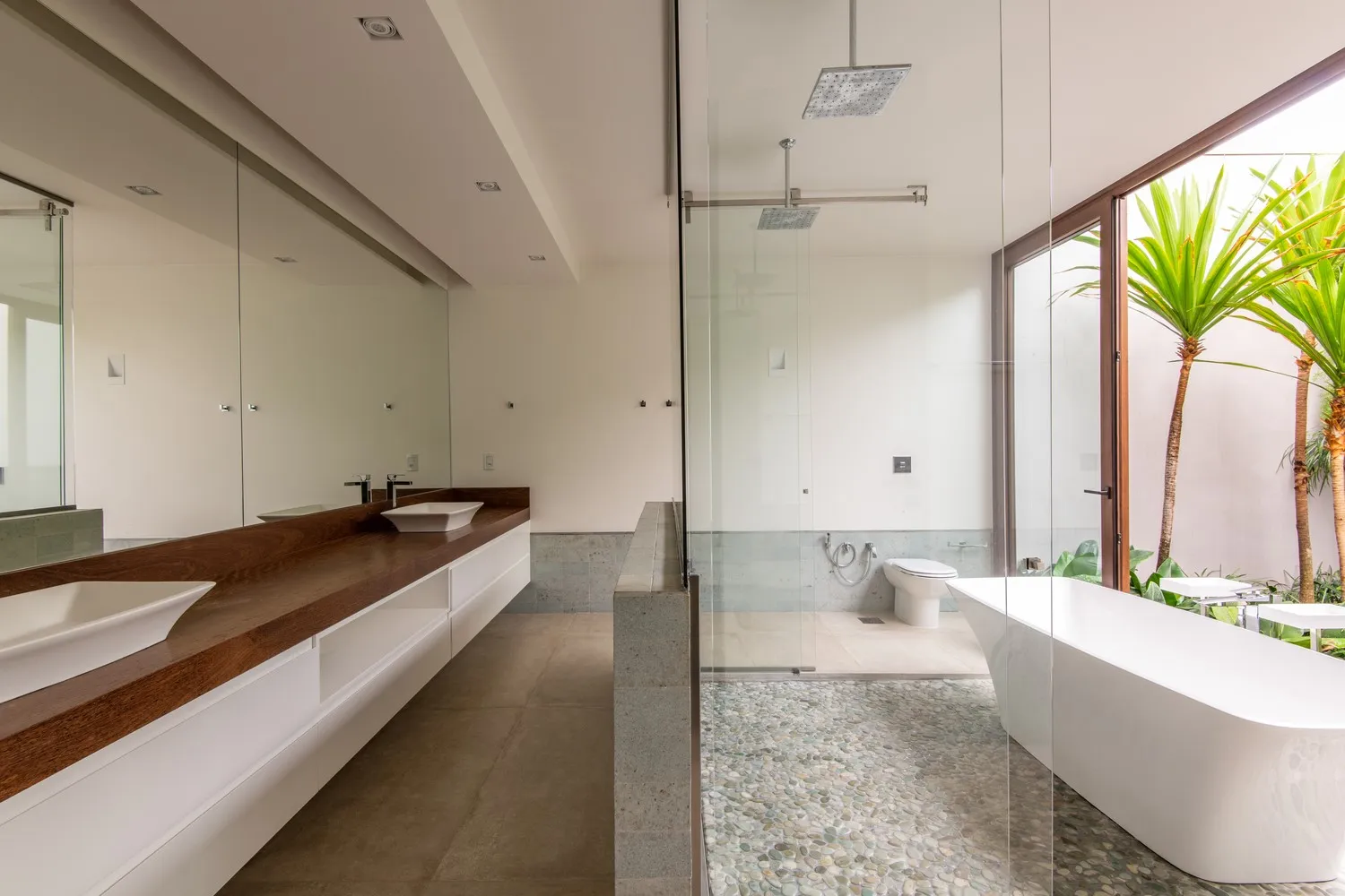 Rio Claro House by Celso Laetano Arquitetura in Rio Claro, Brazil Rio Claro House by Celso Laetano Arquitetura in Rio Claro, Brazil