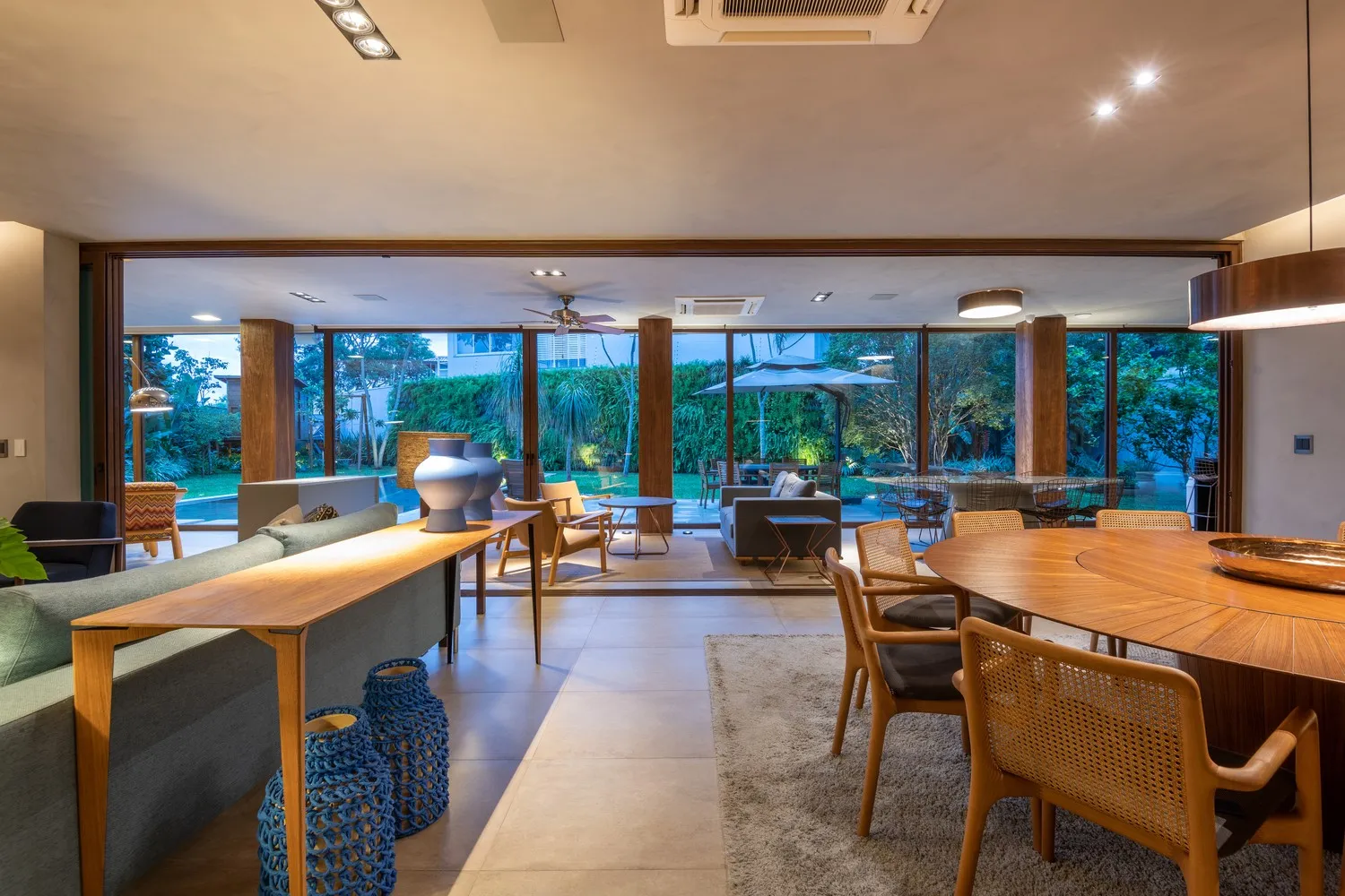 Rio Claro House by Celso Laetano Arquitetura in Rio Claro, Brazil Rio Claro House by Celso Laetano Arquitetura in Rio Claro, Brazil