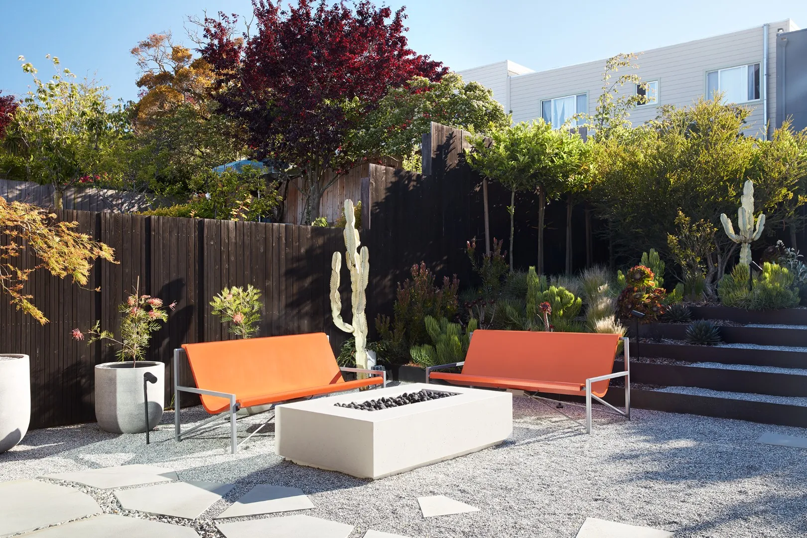 Modern翻转 from Klopf Architecture: Bright House with Reverse Layout in San Francisco