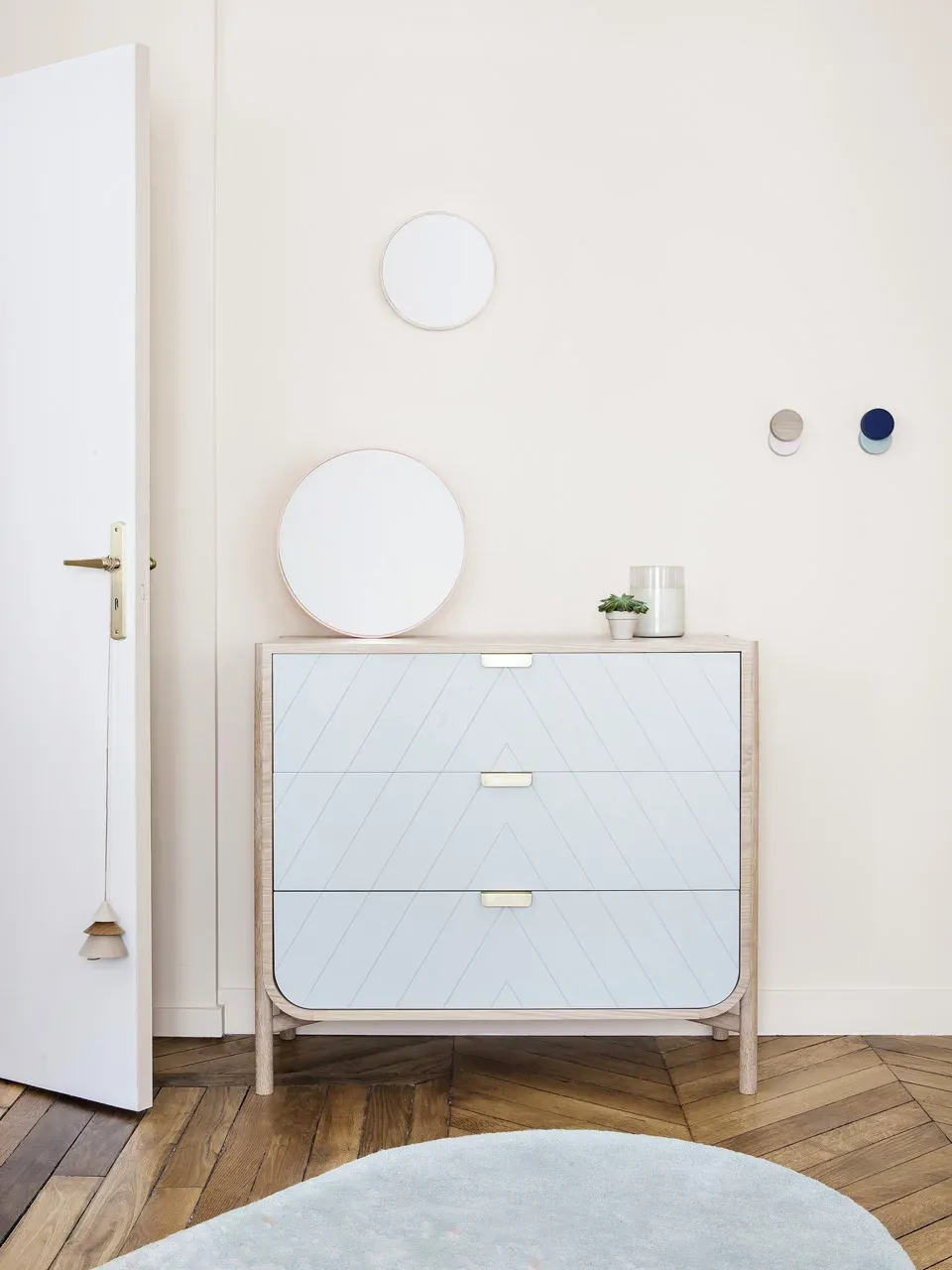 Szafy do przechowywania w stylu spałni