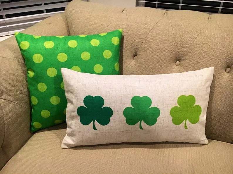 6. Tréboles – almohada