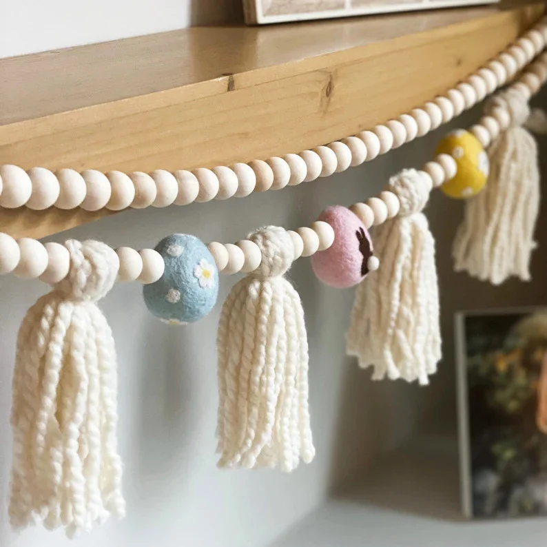 18. 复杂层叠花环（含鸡蛋与毛线）