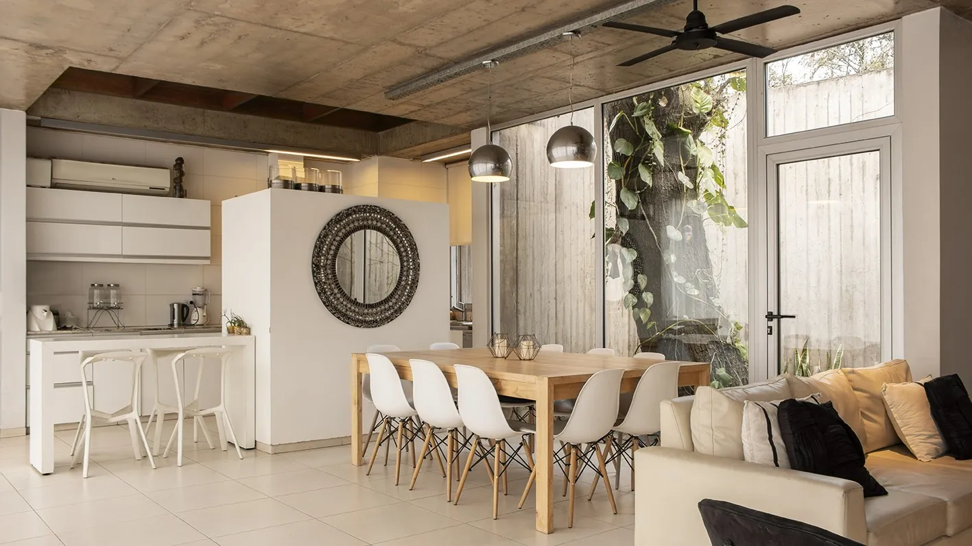 埃尔科特之家由Plural Arquitectos在阿根廷耶尔瓦布埃纳的设计