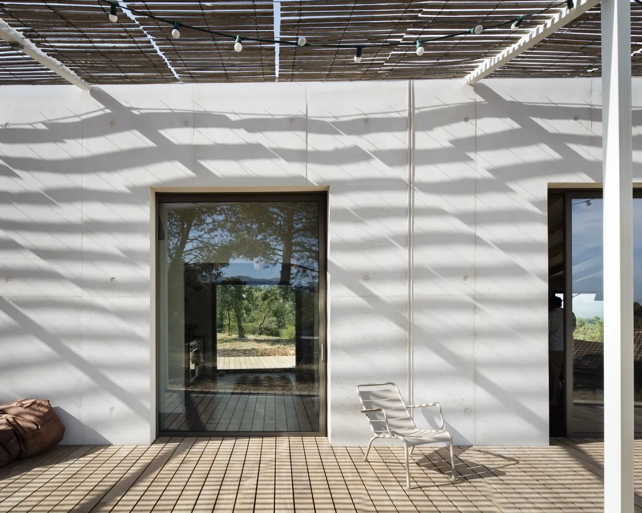 MGG House by PAN Architecture in Greasque, France MGG House by PAN Architecture in Greasque, France