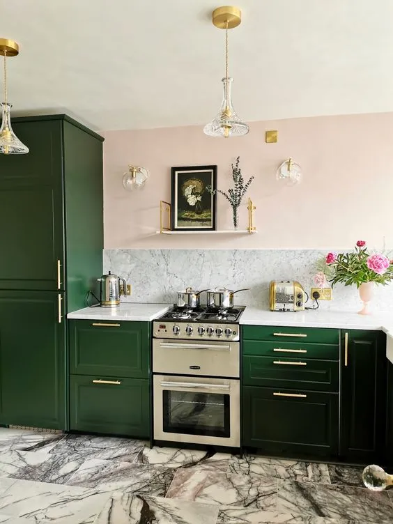 令人灵感迸发的绿色厨房设计，激发您下一次装修的热情