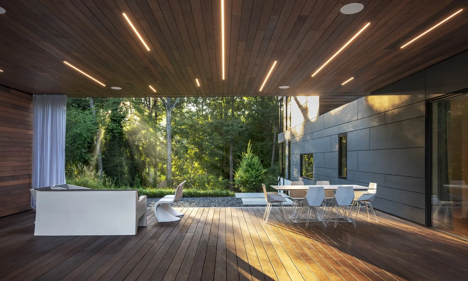 Split Box House by DiG Architects in Atlanta, Georgia Split Box House by DiG Architects in Atlanta, Georgia