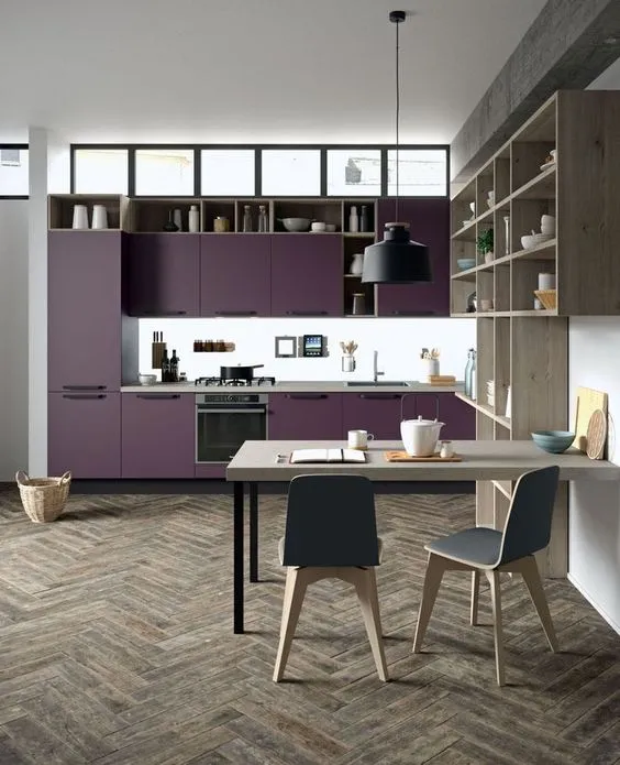 紫色色调的含义及搭配建议