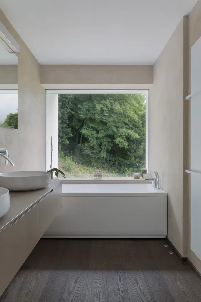 瓦雷泽Studio Ecoarch的NM住宅，意大利