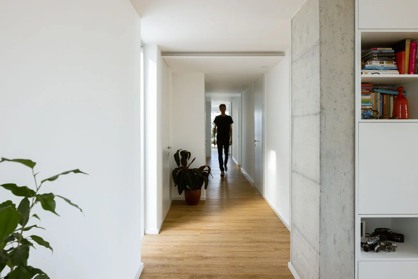 House H by Architect Bruno Gomes in San Juan da Madeira, Portugal House H by Architect Bruno Gomes in San Juan da Madeira, Portugal