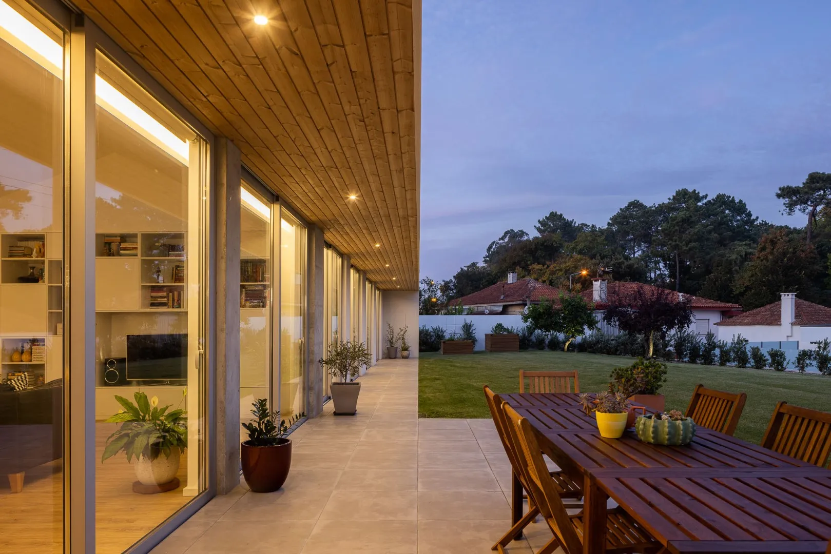 House H by Architect Bruno Gomes in San Juan da Madeira, Portugal House H by Architect Bruno Gomes in San Juan da Madeira, Portugal