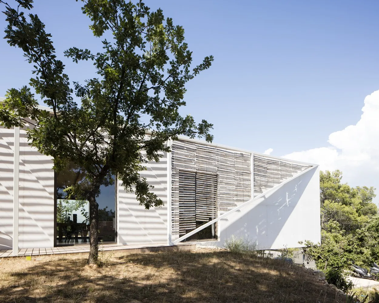 MGG House by PAN Architecture in Greasque, France MGG House by PAN Architecture in Greasque, France