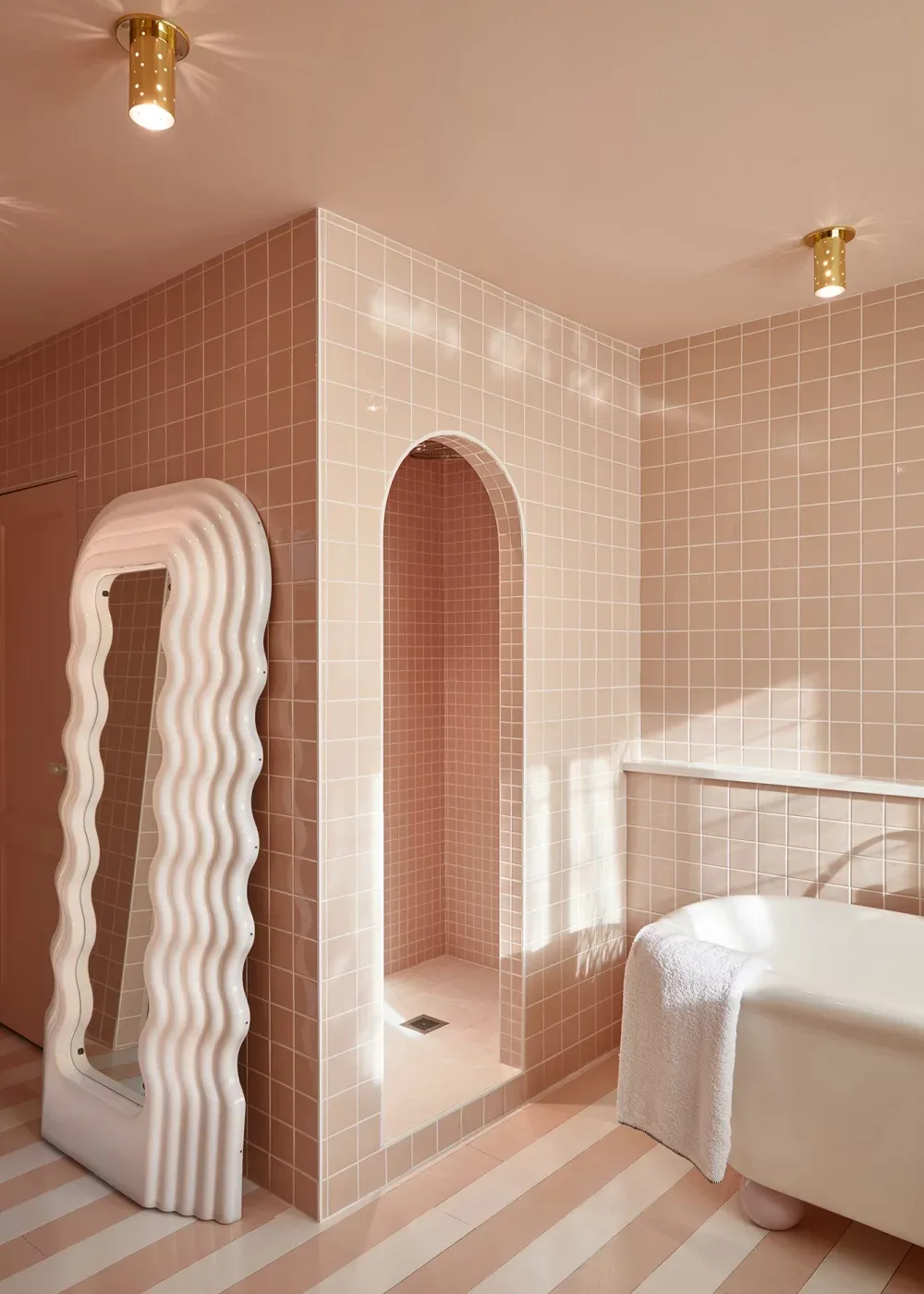 地面镜子的创意设计