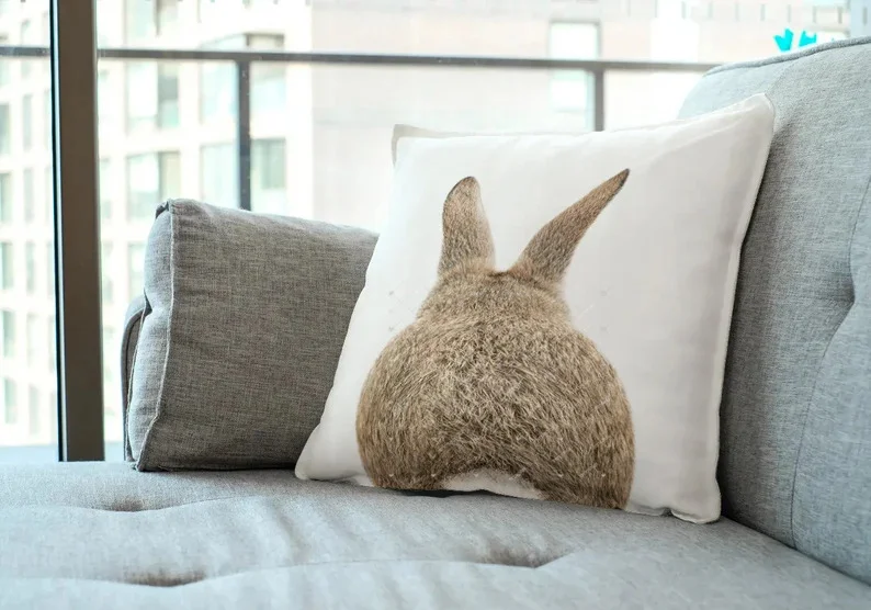 18. 兔子抱枕