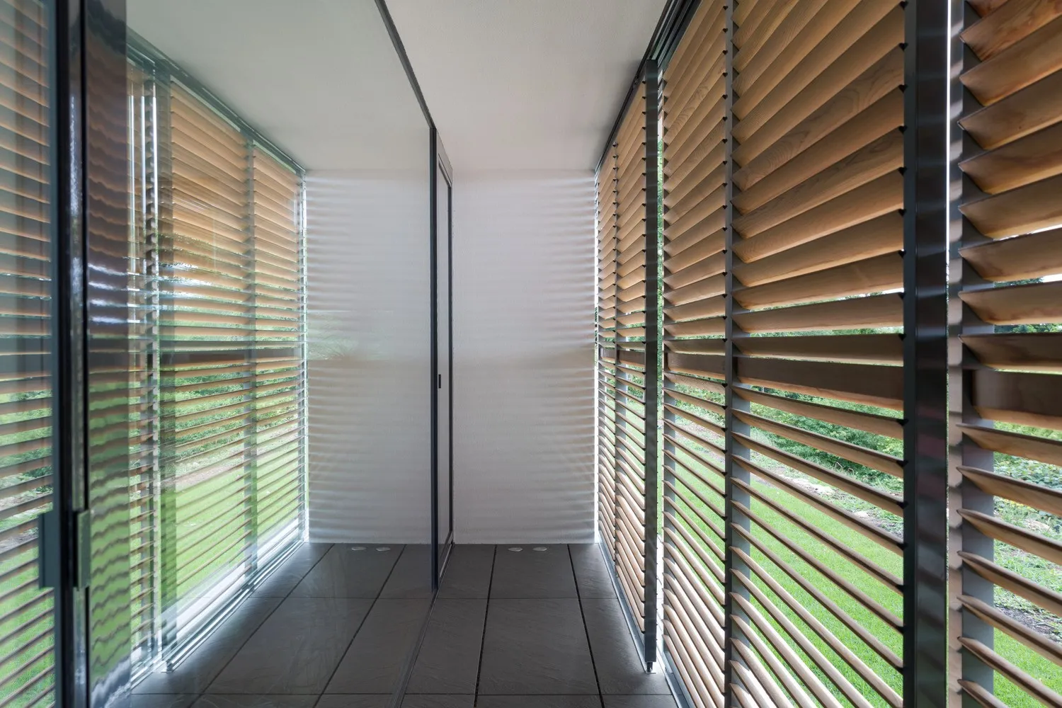 瓦雷泽Studio Ecoarch的NM住宅，意大利