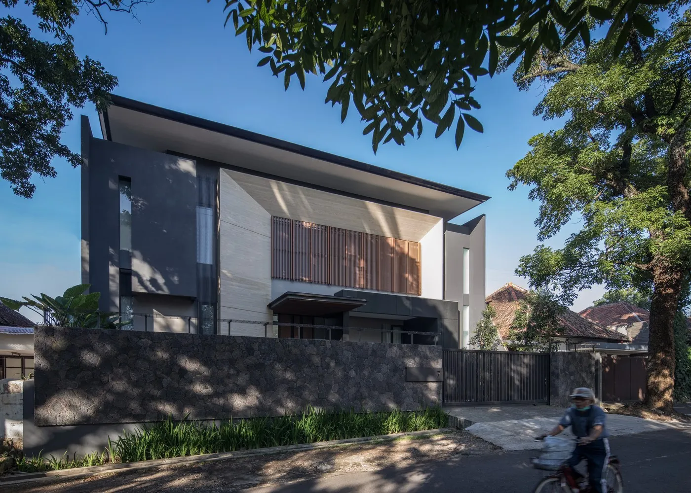 Rakta Studio设计的Bandung住宅,印度尼西亚 Rakta Studio设计的Bandung住宅,印度尼西亚