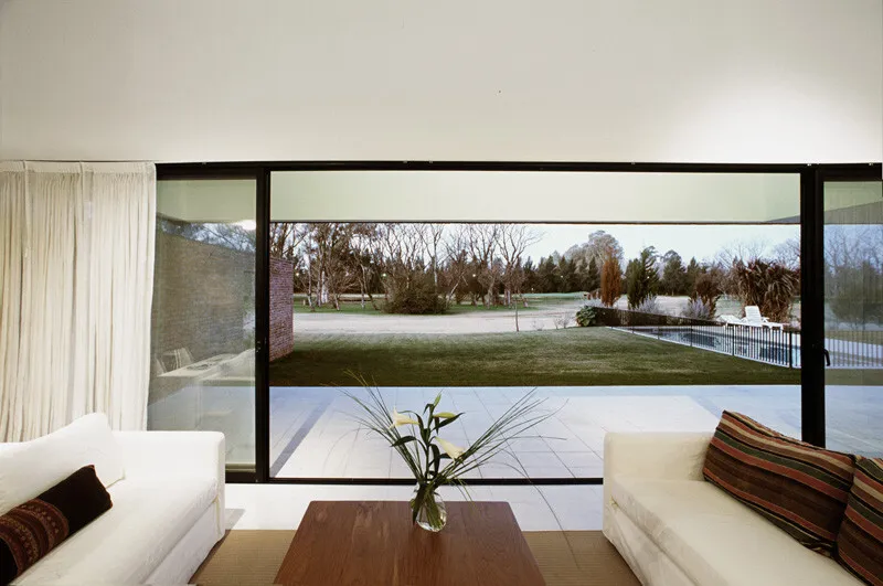 Casa MYP de Estudio BaBo en Buenos Aires, Argentina