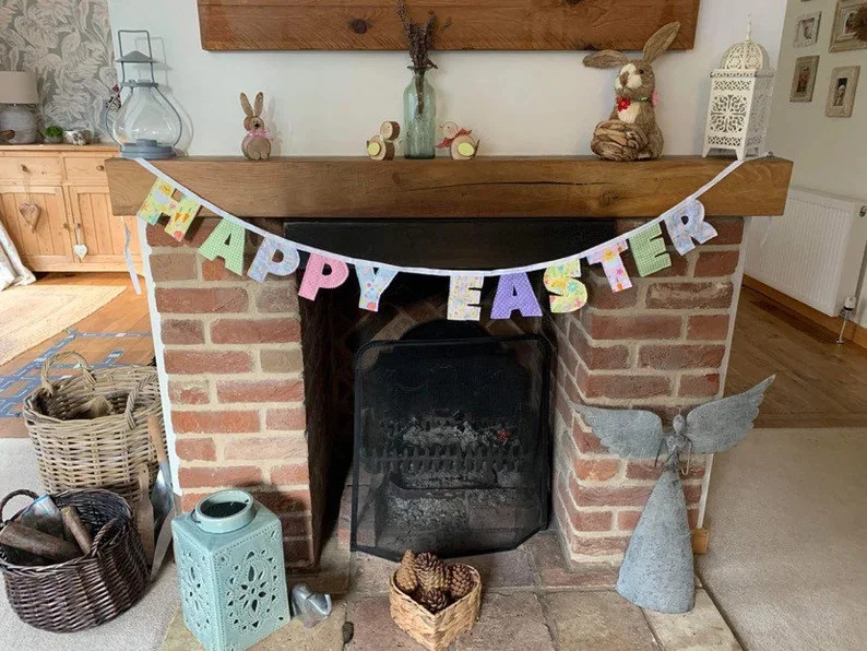 6. Cinta pascual con pollitos y huevos brillantes