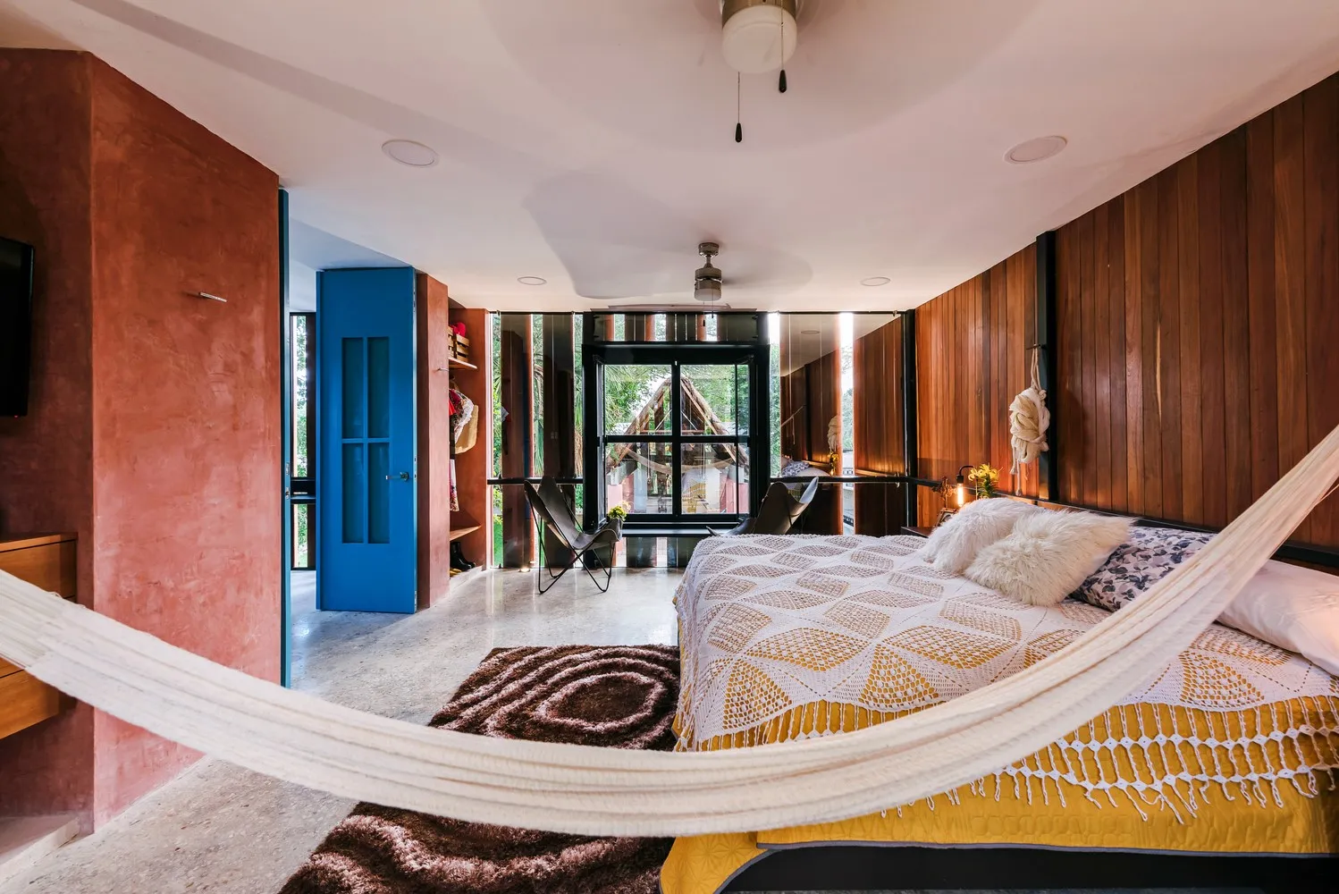 在墨西哥亚卡库尔城的木屋生活 LAAR