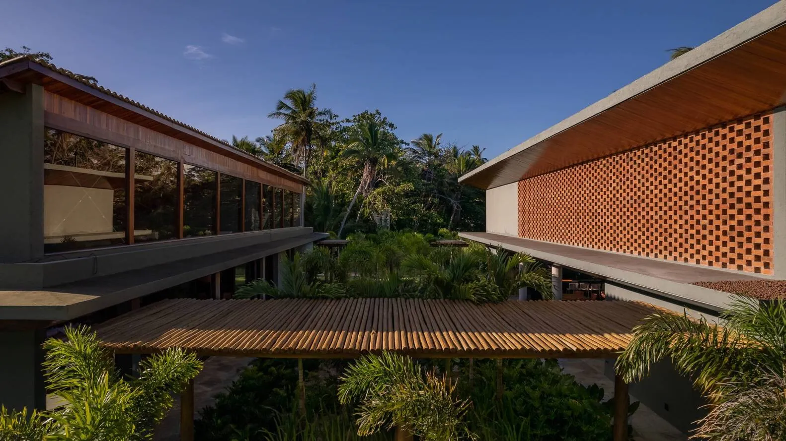 FL住宅由Anastasia Arquitetos设计,位于巴西圣安德烈 FL住宅由Anastasia Arquitetos设计,位于巴西圣安德烈