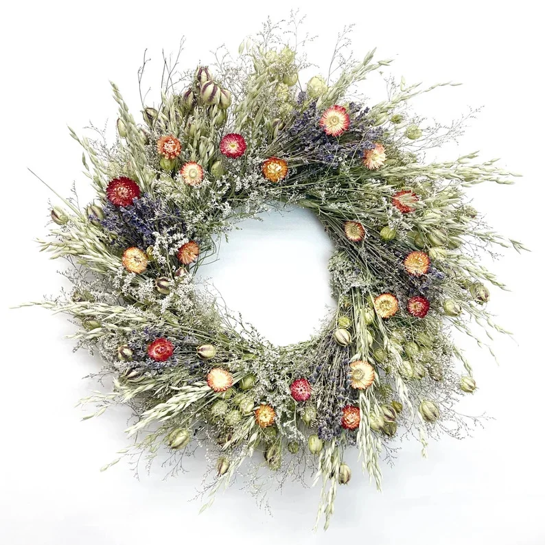 8. 维多利亚风格草编花环配稻草花