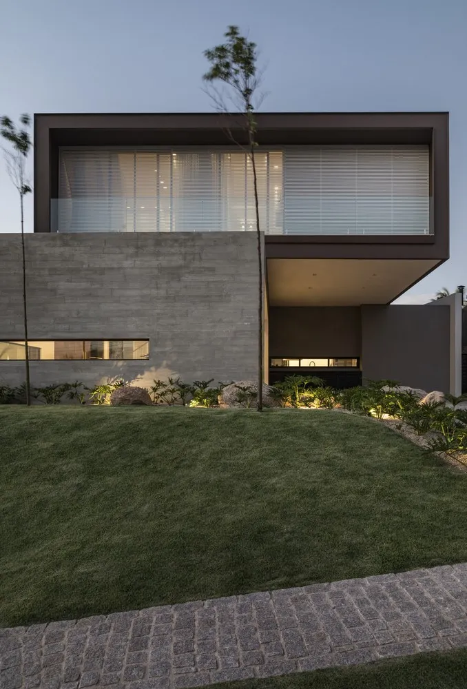 玛鲁巴住宅由帕多瓦尼建筑事务所在坎皮纳斯,巴西 玛鲁巴住宅由帕多瓦尼建筑事务所在坎皮纳斯,巴西