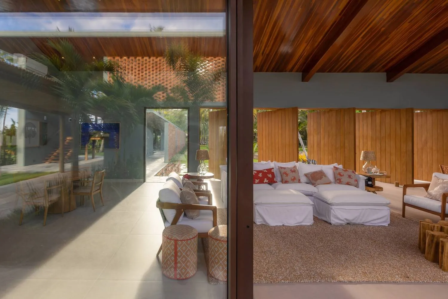 FL住宅由Anastasia Arquitetos设计,位于巴西圣安德烈 FL住宅由Anastasia Arquitetos设计,位于巴西圣安德烈