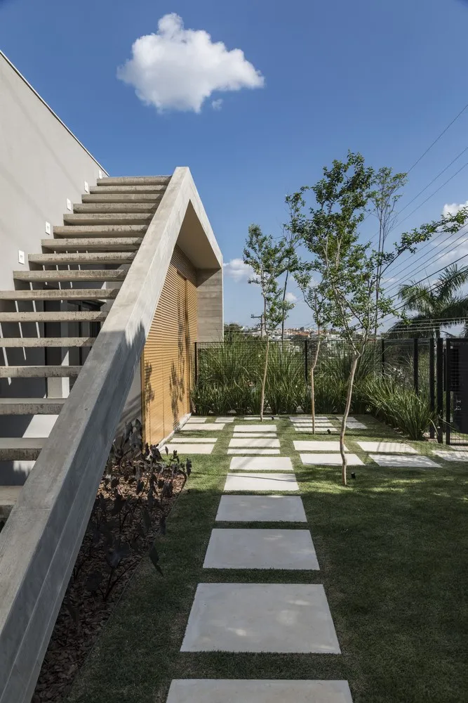 玛鲁巴住宅由帕多瓦尼建筑事务所在坎皮纳斯,巴西 玛鲁巴住宅由帕多瓦尼建筑事务所在坎皮纳斯,巴西