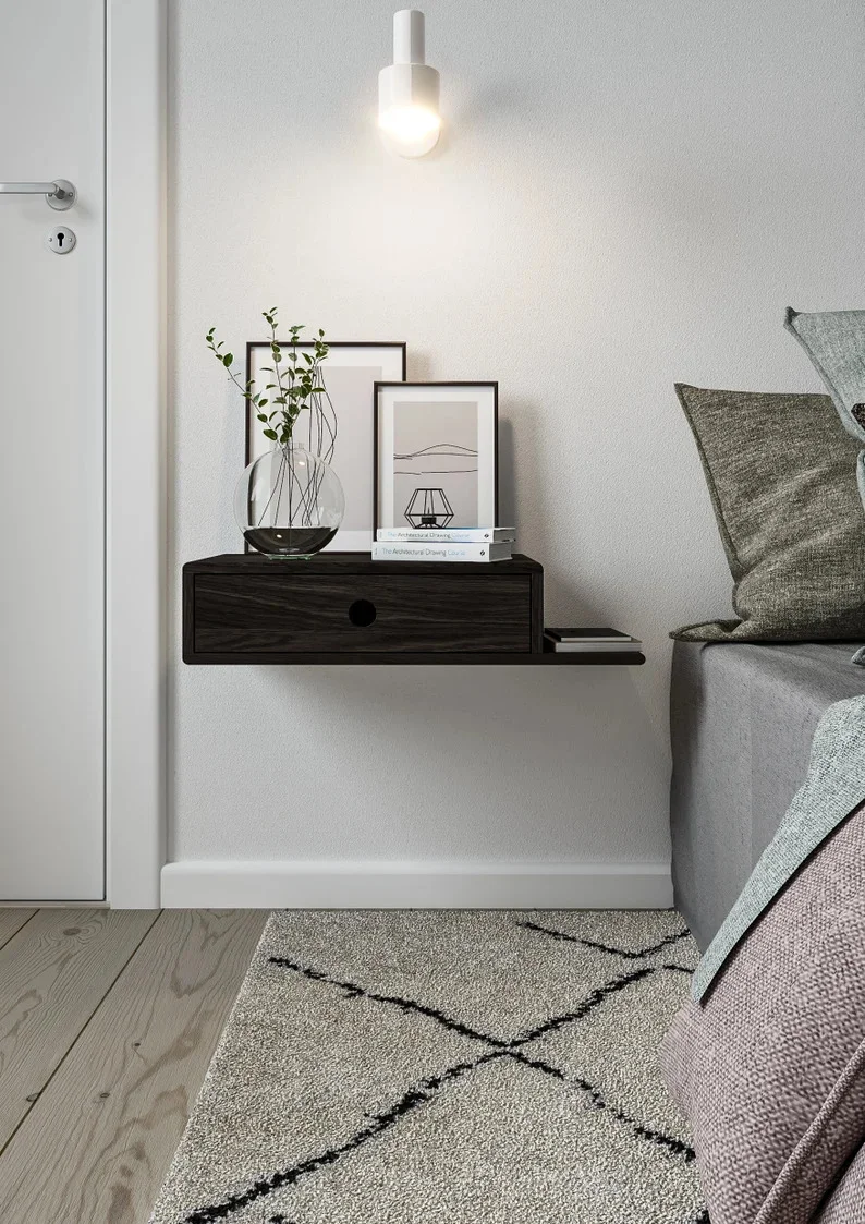 12. Mesa rústica con estante