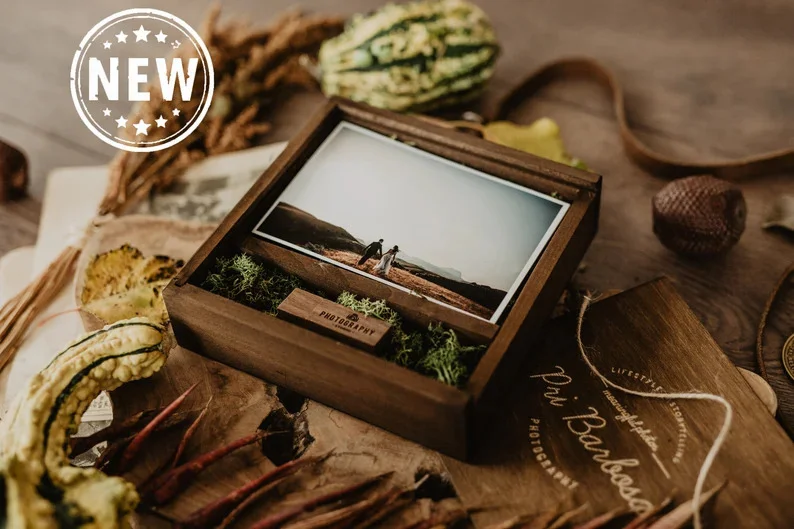 12. Marco de madera con imagen