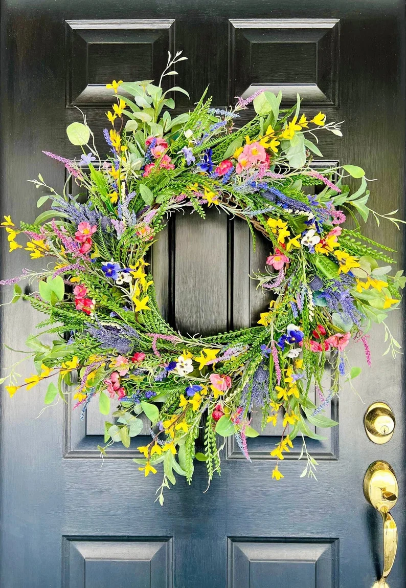 14. Collar con flores silvestres