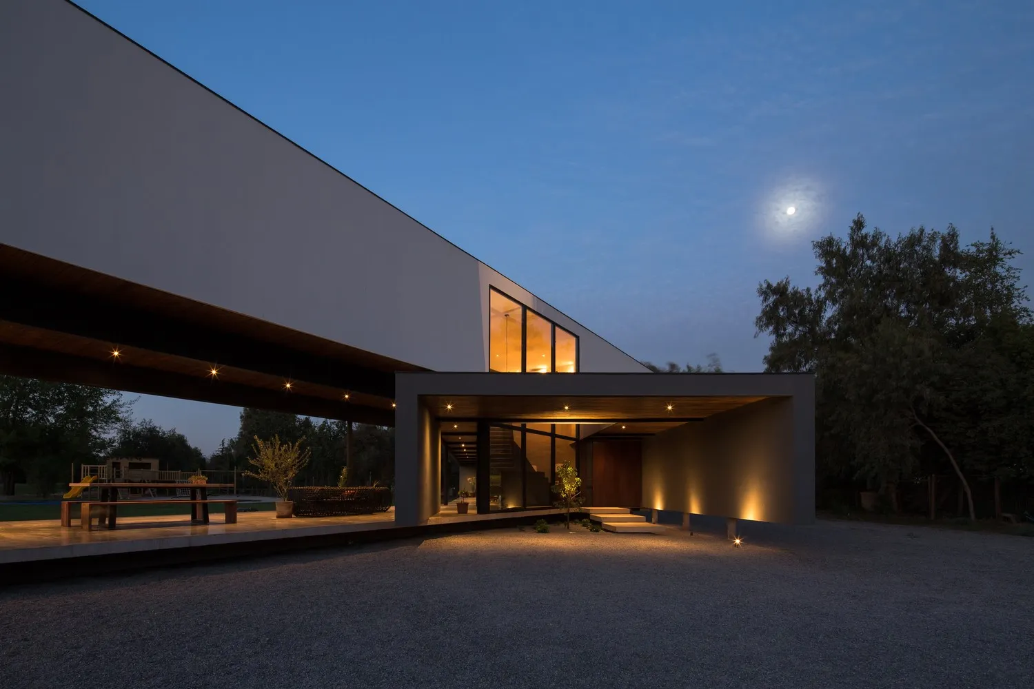 House VH by WYND in Chicureo, Chile