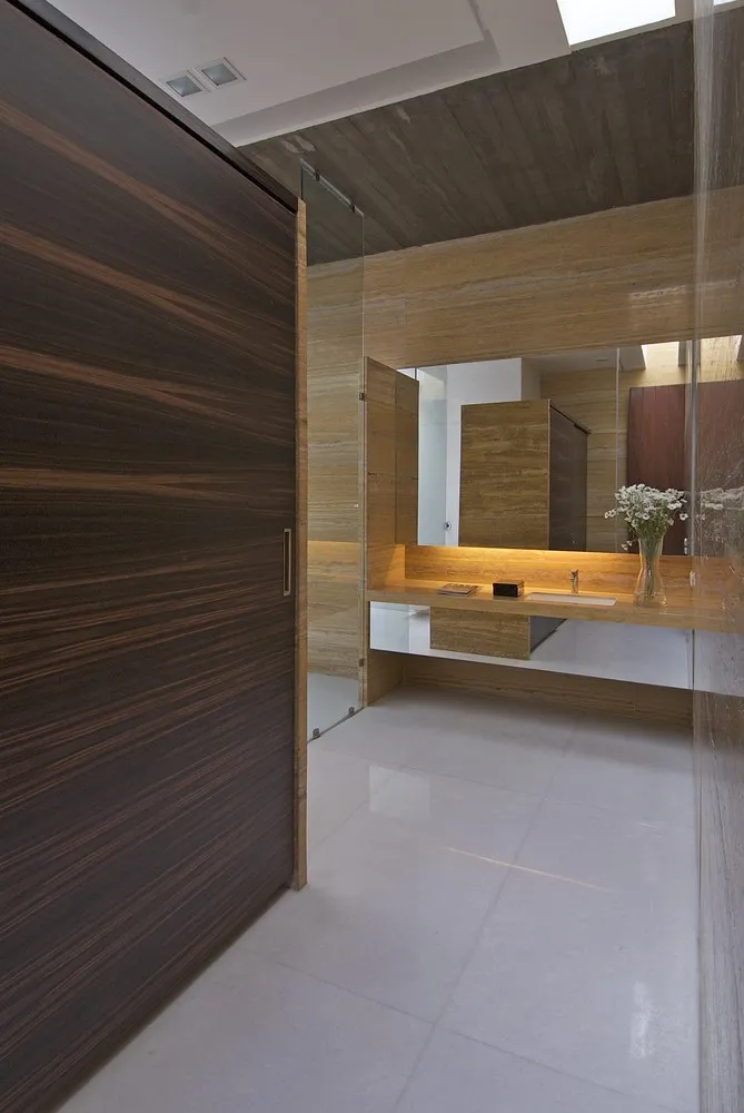 Pune House by Radhikesh Saiyani in Mumbai, India Pune House by Radhikesh Saiyani in Mumbai, India