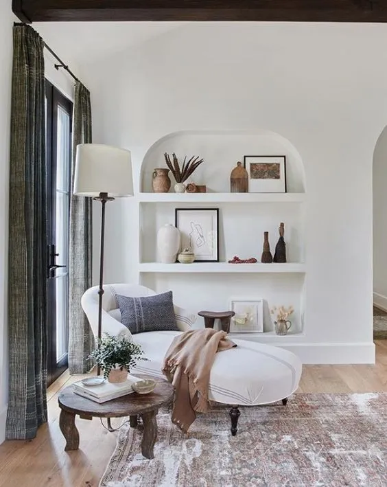 Tips for Creating the Perfect Reading Corner in the Bedroom
