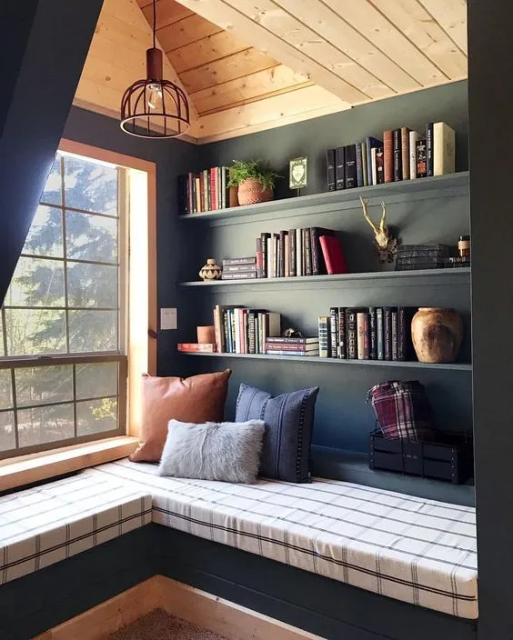 Tips for Creating the Perfect Reading Corner in the Bedroom