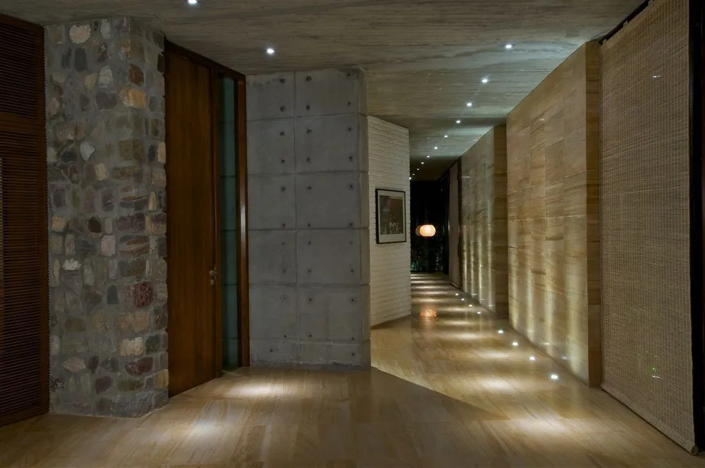 House in Rishikesh by Rajiv Saini in India House in Rishikesh by Rajiv Saini in India