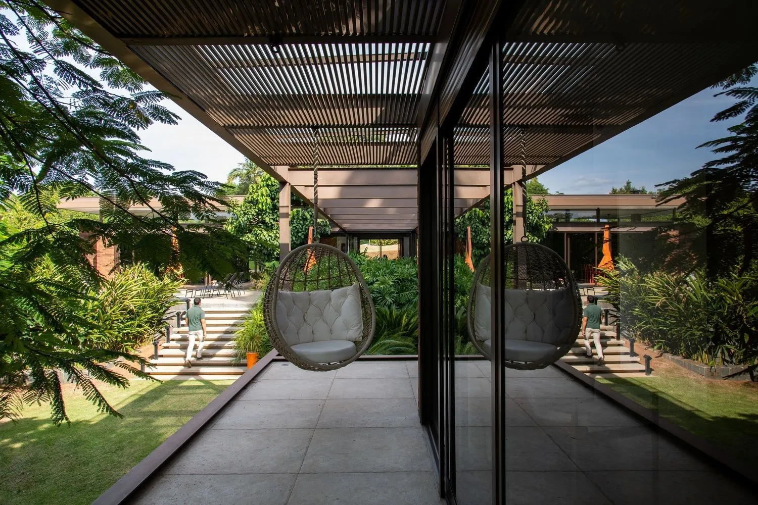 Rural House by Sala 03 Arquitetura: Modern Living Immersed in Nature