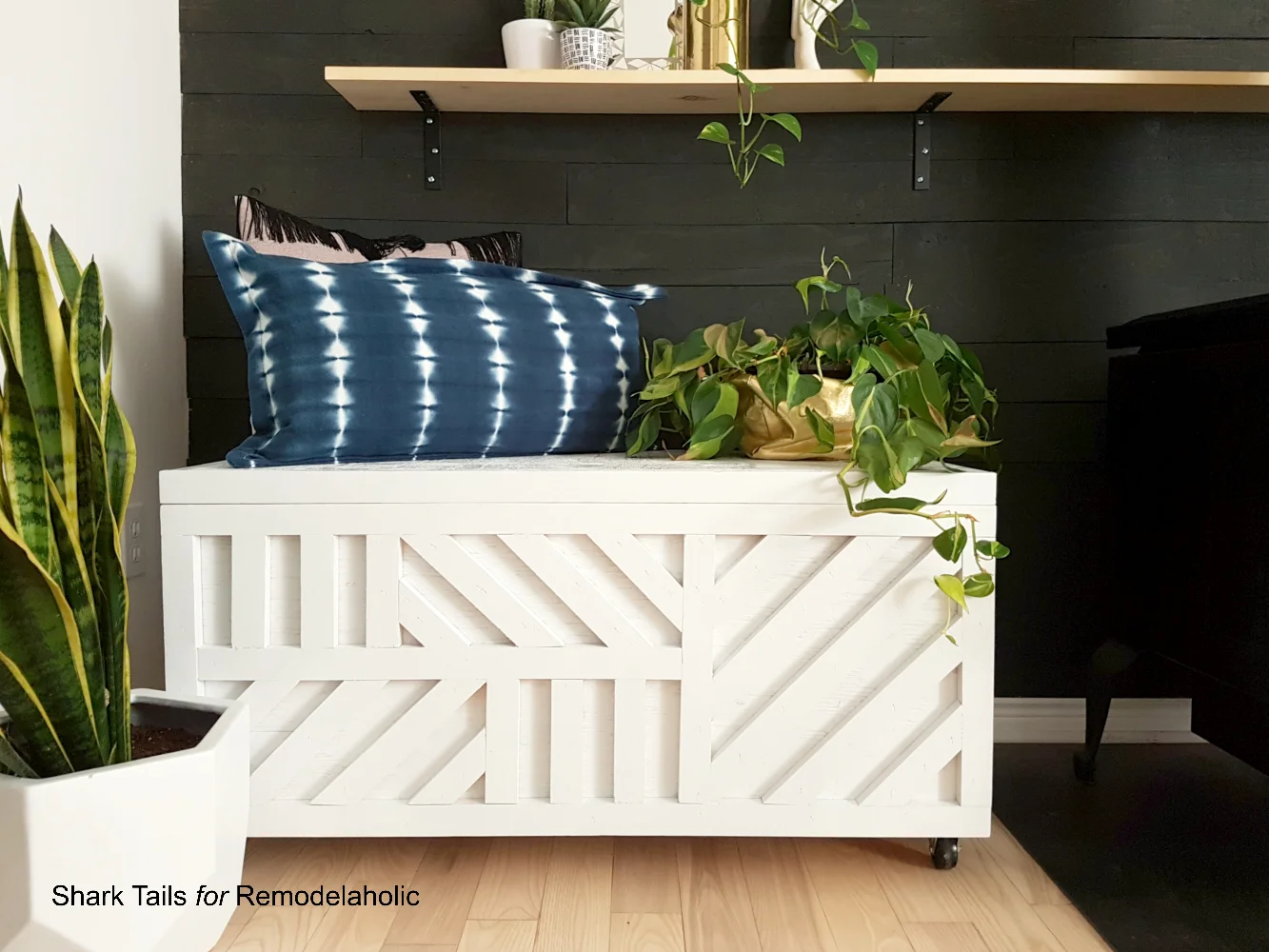 11. Caja ligera DIY de contrachapado con inserto geométrico