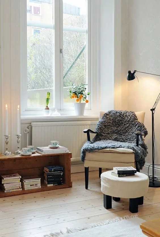 Tips for Creating the Perfect Reading Corner in the Bedroom