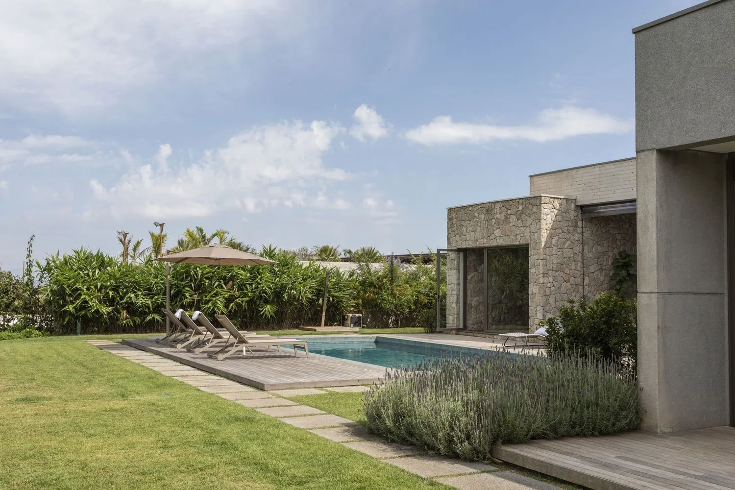 巴西布拉干萨-保利斯塔塞费林建筑事务所的HAC住宅