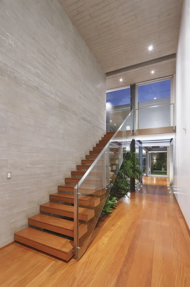 M+L住宅,由Domenack Arquitectos设计,位于秘鲁米拉弗洛雷斯 M+L住宅,由Domenack Arquitectos设计,位于秘鲁米拉弗洛雷斯