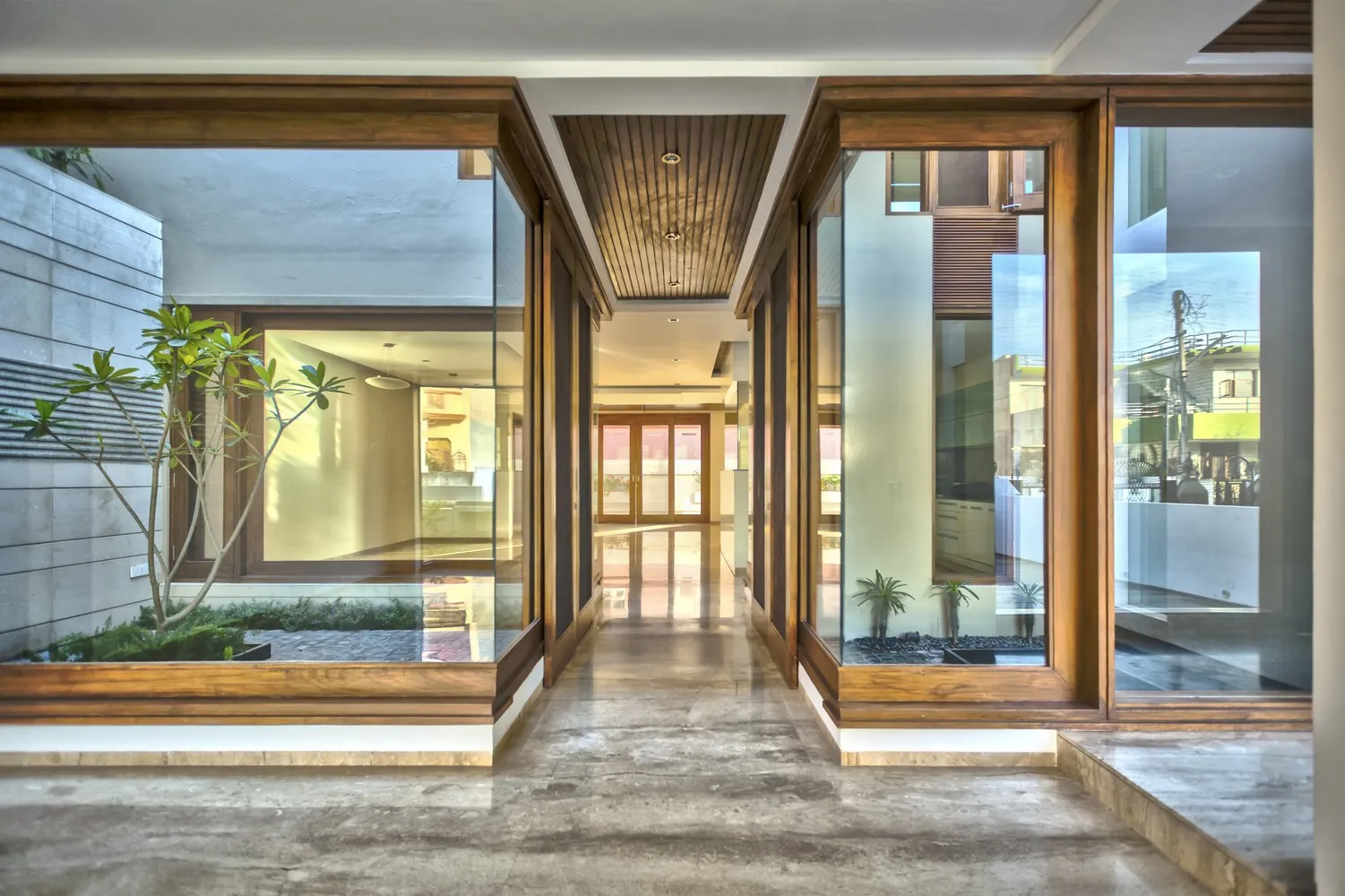 House with Double Internal Courtyard by Charged Voids in Chandigarh, India