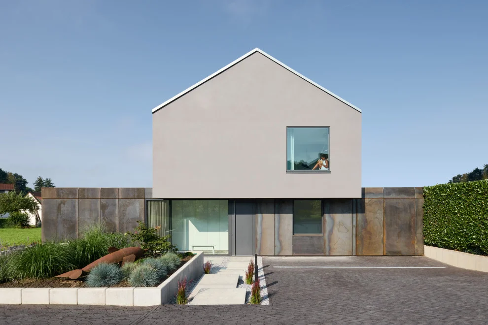 18个令人惊叹的现代房屋外观设计项目