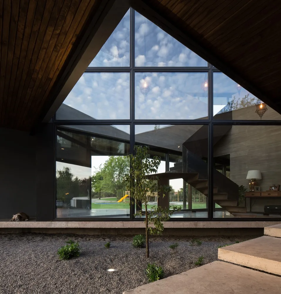 House VH by WYND in Chicureo, Chile