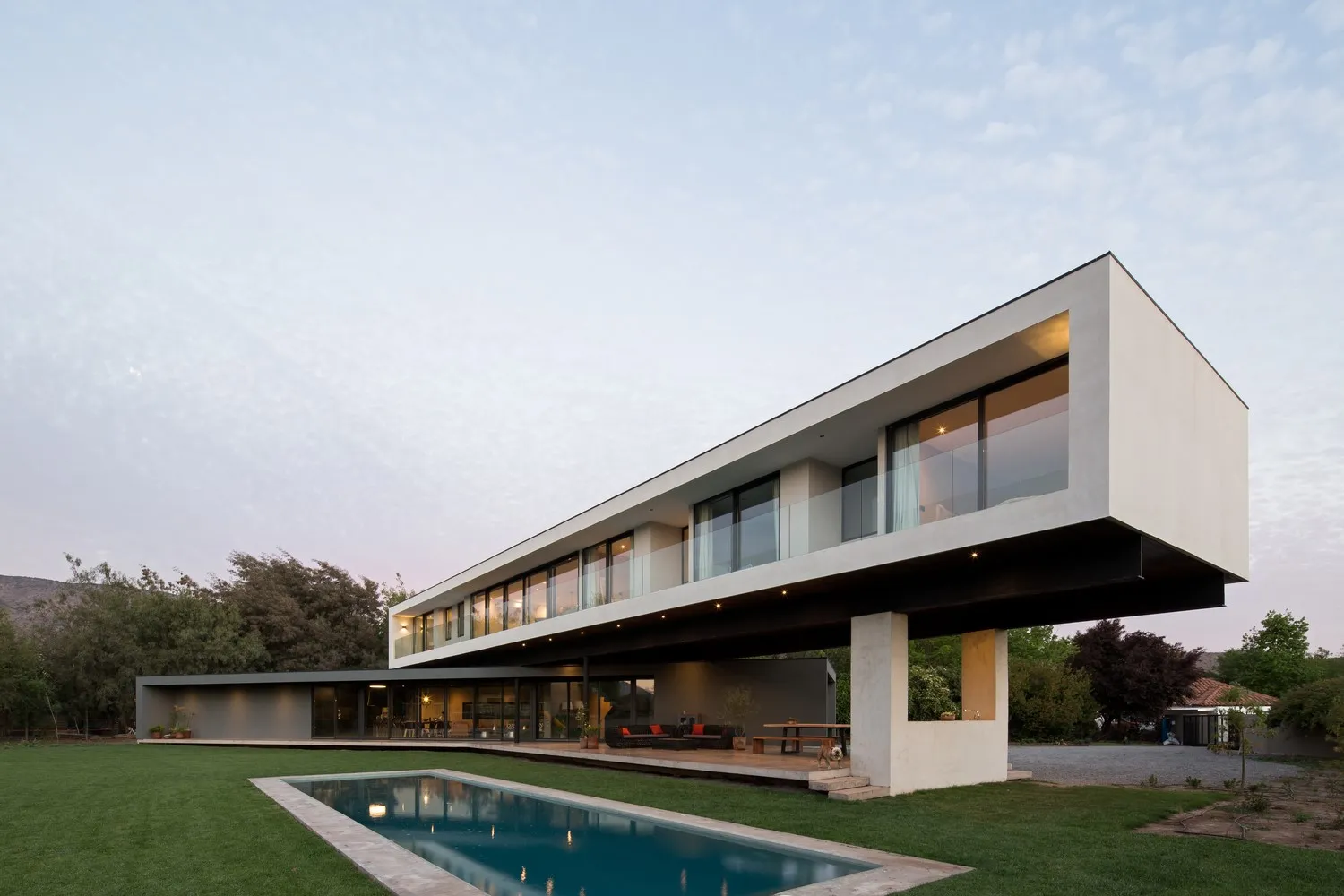 House VH by WYND in Chicureo, Chile