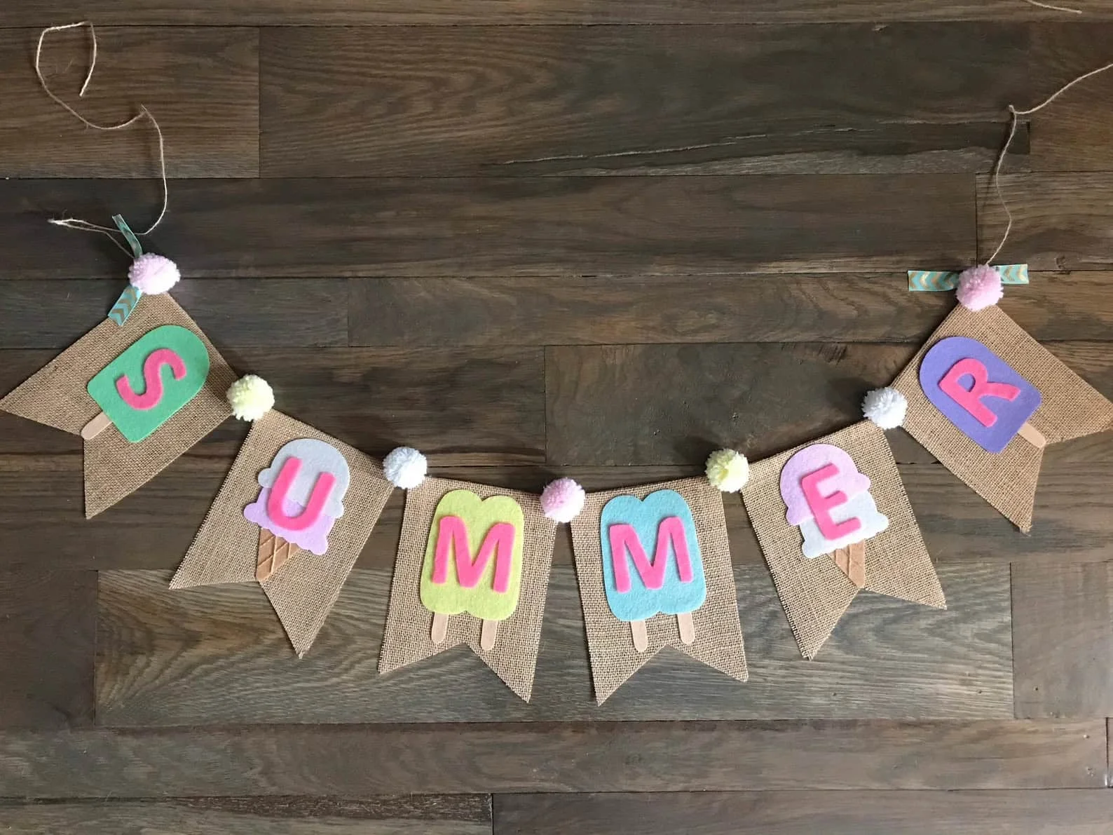 16. 冰淇淋与棒棒糖横幅