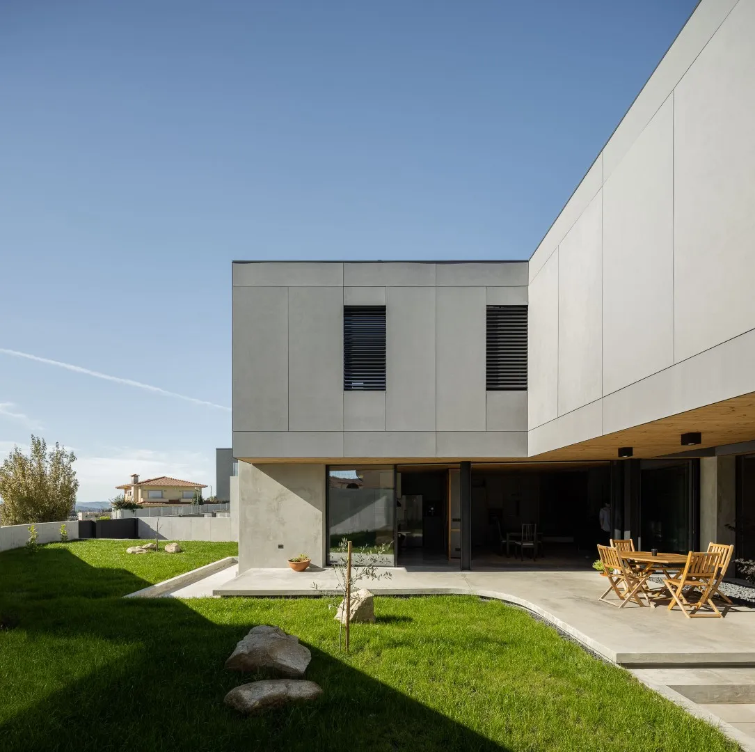 AM-arqstudio设计的布拉加15号住宅,葡萄牙 AM-arqstudio设计的布拉加15号住宅,葡萄牙