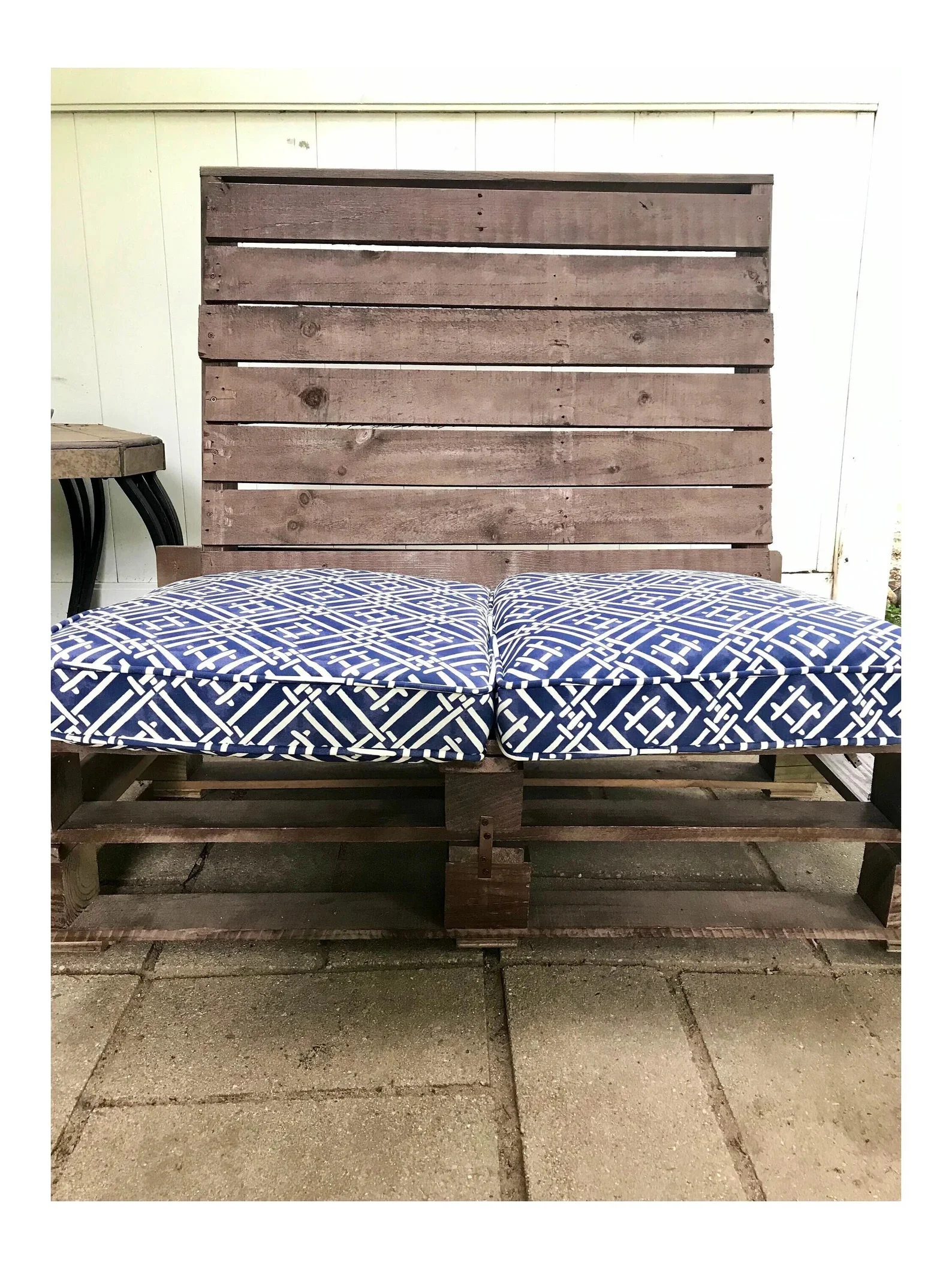 17. Custom Bench/Stool Made from Pallets